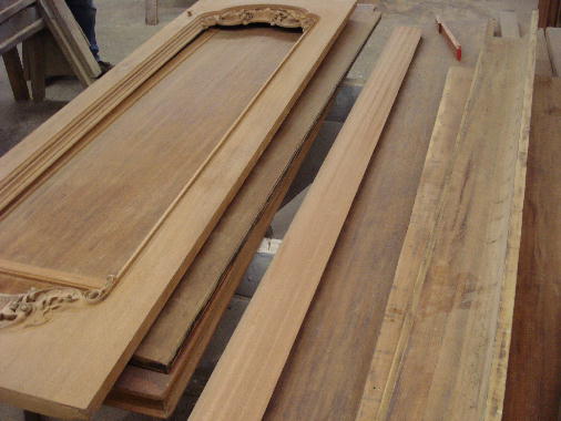 33 - All veneered surfaces stripped & sanded 33 - All veneered surfaces stripped & sanded